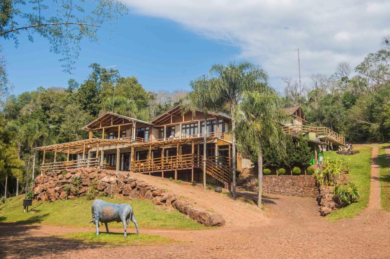 Hotel Fazenda Tres Cascatas Santo Cristo Exteriör bild